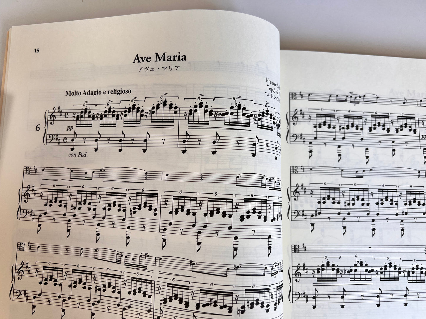 Viola Famous Collection 31: Notenbuch für Bratsche und Klavier (Mittelstufe).